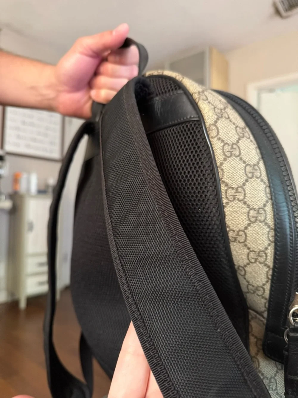 Gucci Beige GG Supreme Canvas Backpack with Black Leather Trim - Picture 5 of 9